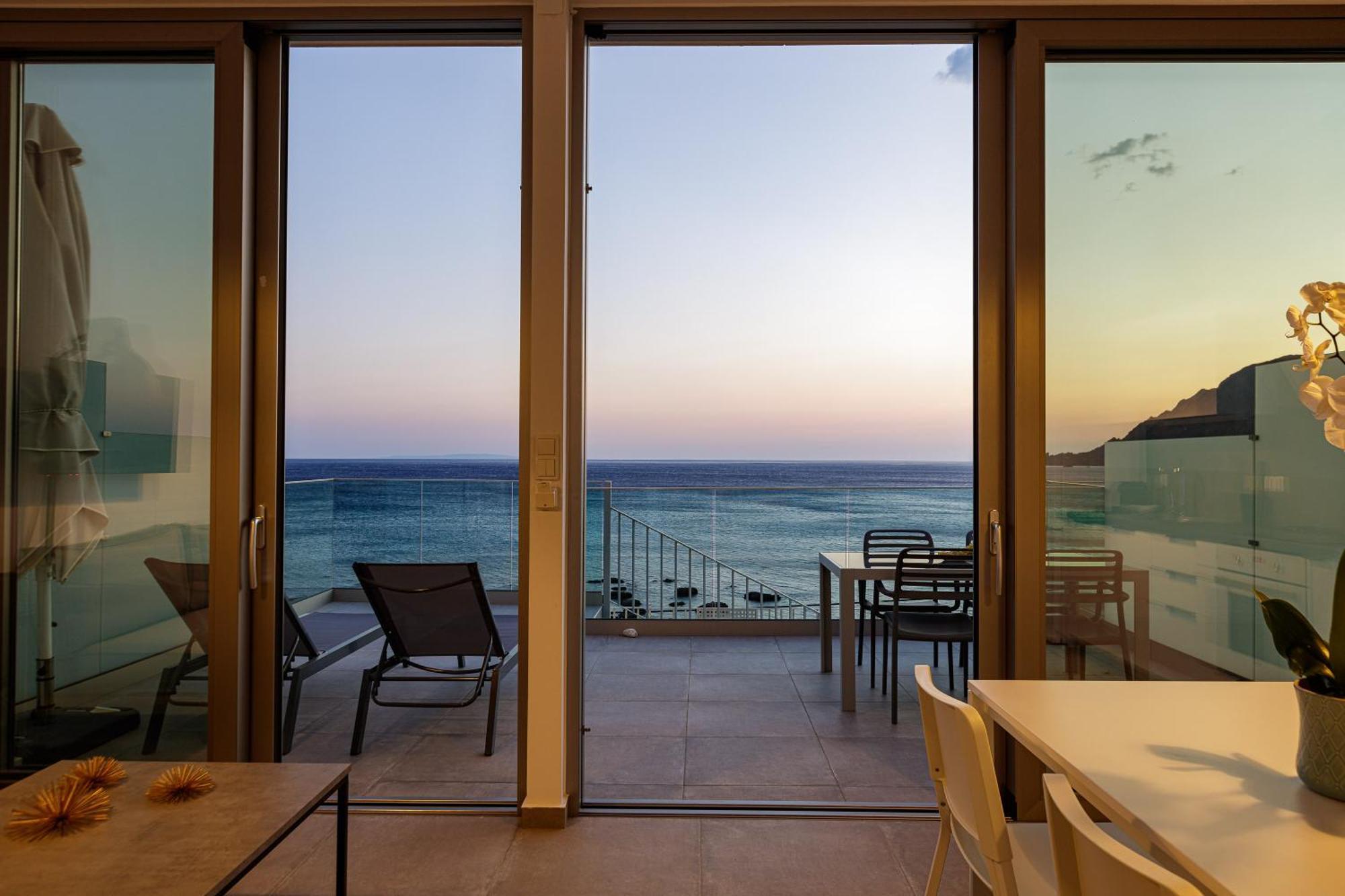 Aelia Seascape Apartments 普拉基亚斯 外观 照片